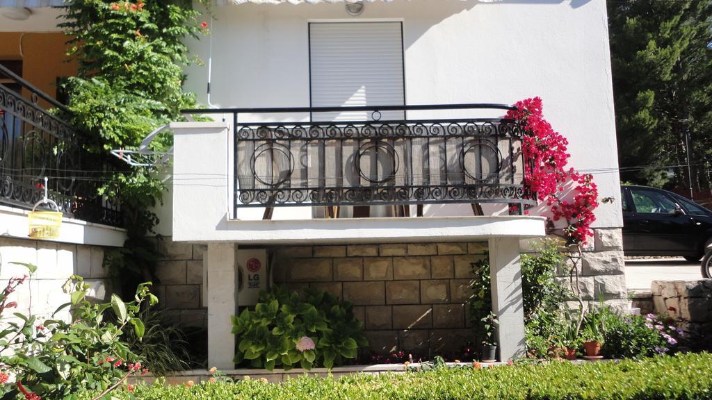 Guesthouse Apartment Bozica Бол Стая снимка