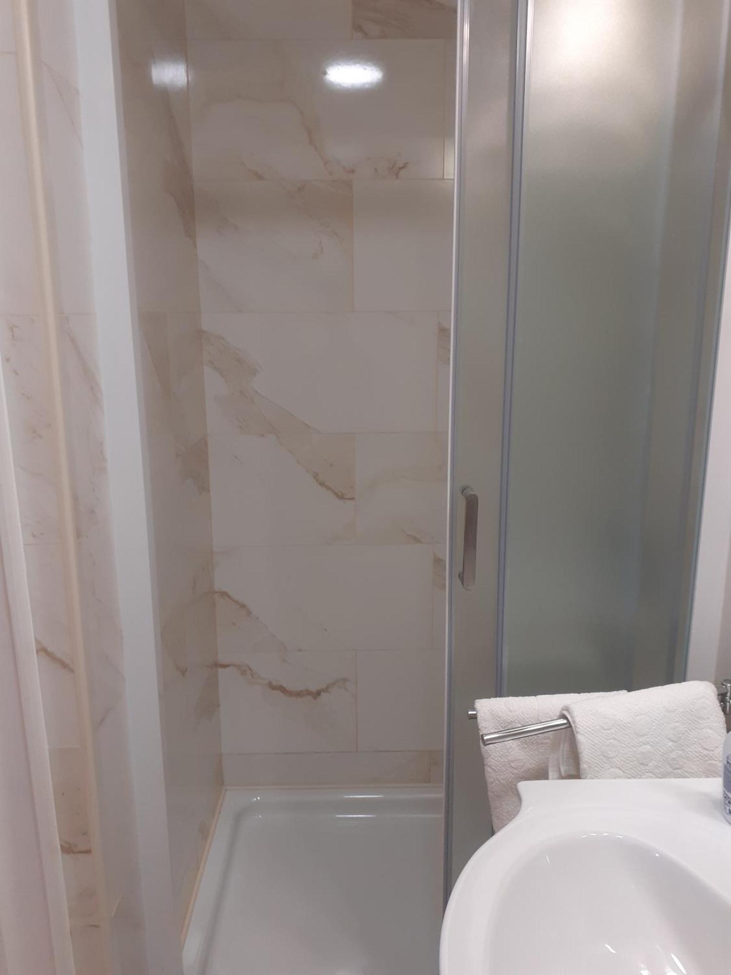 Guesthouse Apartment Bozica Бол Екстериор снимка