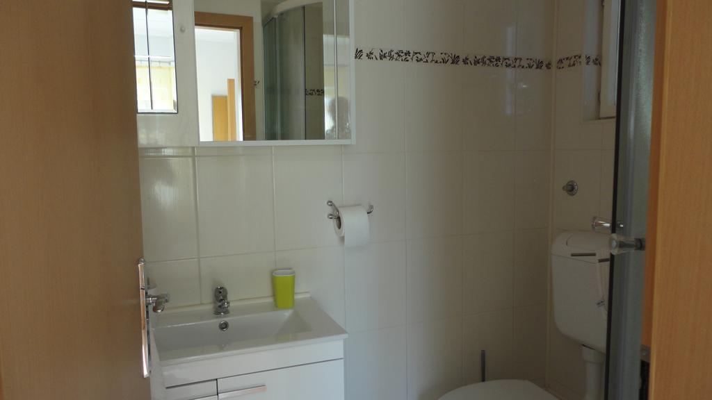 Guesthouse Apartment Bozica Бол Стая снимка